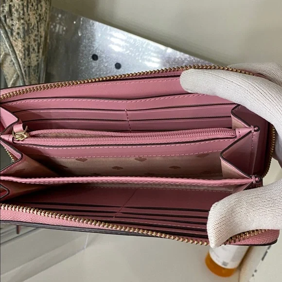 Kate Spade Wallet with Mickey Mouse - Picture 9 of 10